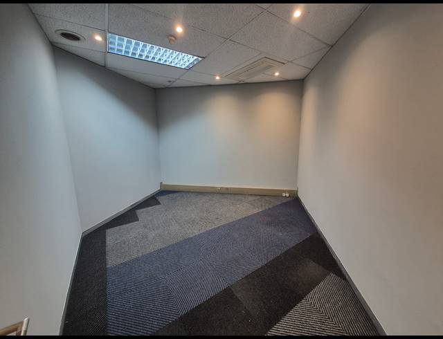 197M² OFFICE TO LET IN WOODMEAD